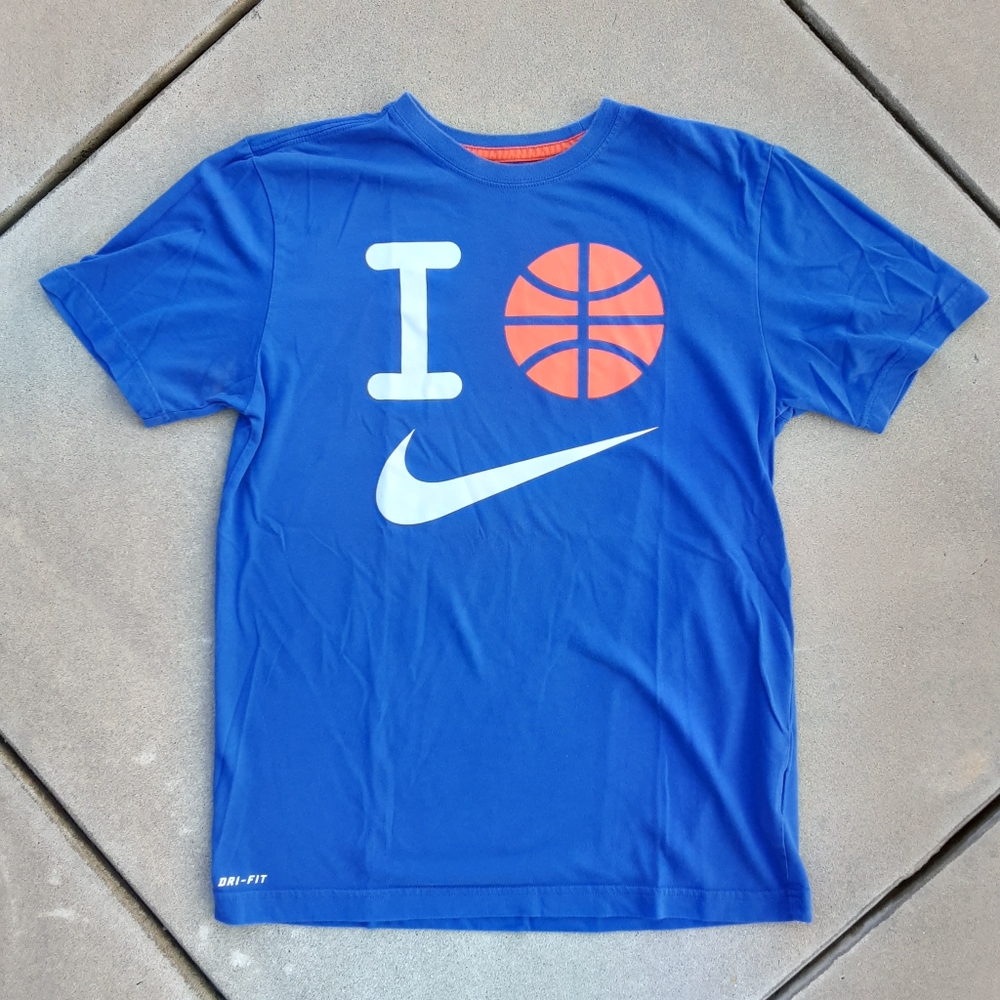Mens Nike DriFit Short Sleeve TShirt~Sz M~Basketball Logo